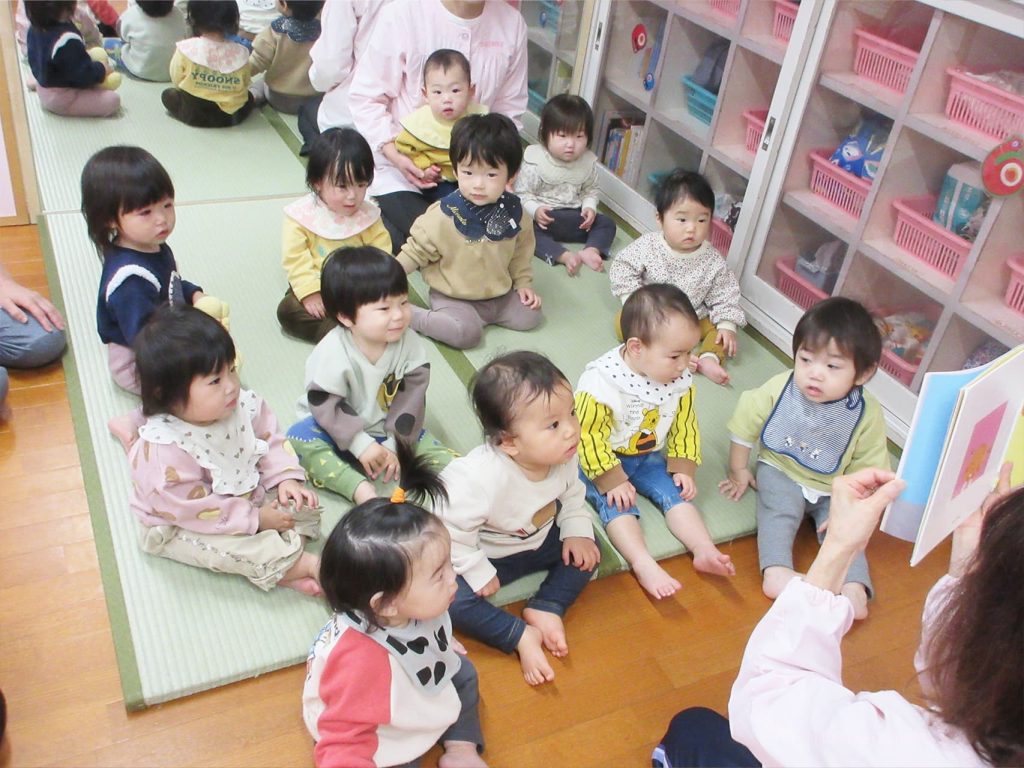 0歳児の生活の様子